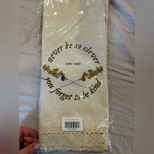 Taylor Swift Marjorie Hand Towels